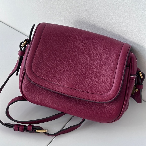 Brand New J. Crew Signet Flap Crossbody Bag in Burgundy - Picture 1 of 5